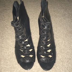 Dolce vita black wedges